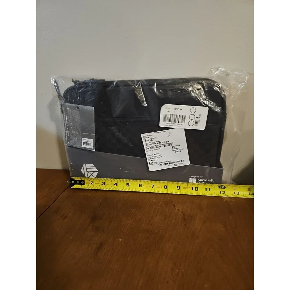 HEX Mona Sleeve Case for Microsoft Surface Go Black - Checkered - NEW with Tags